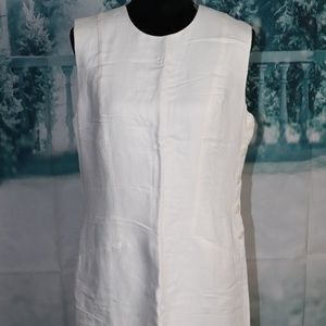 White Sleeveless Dress